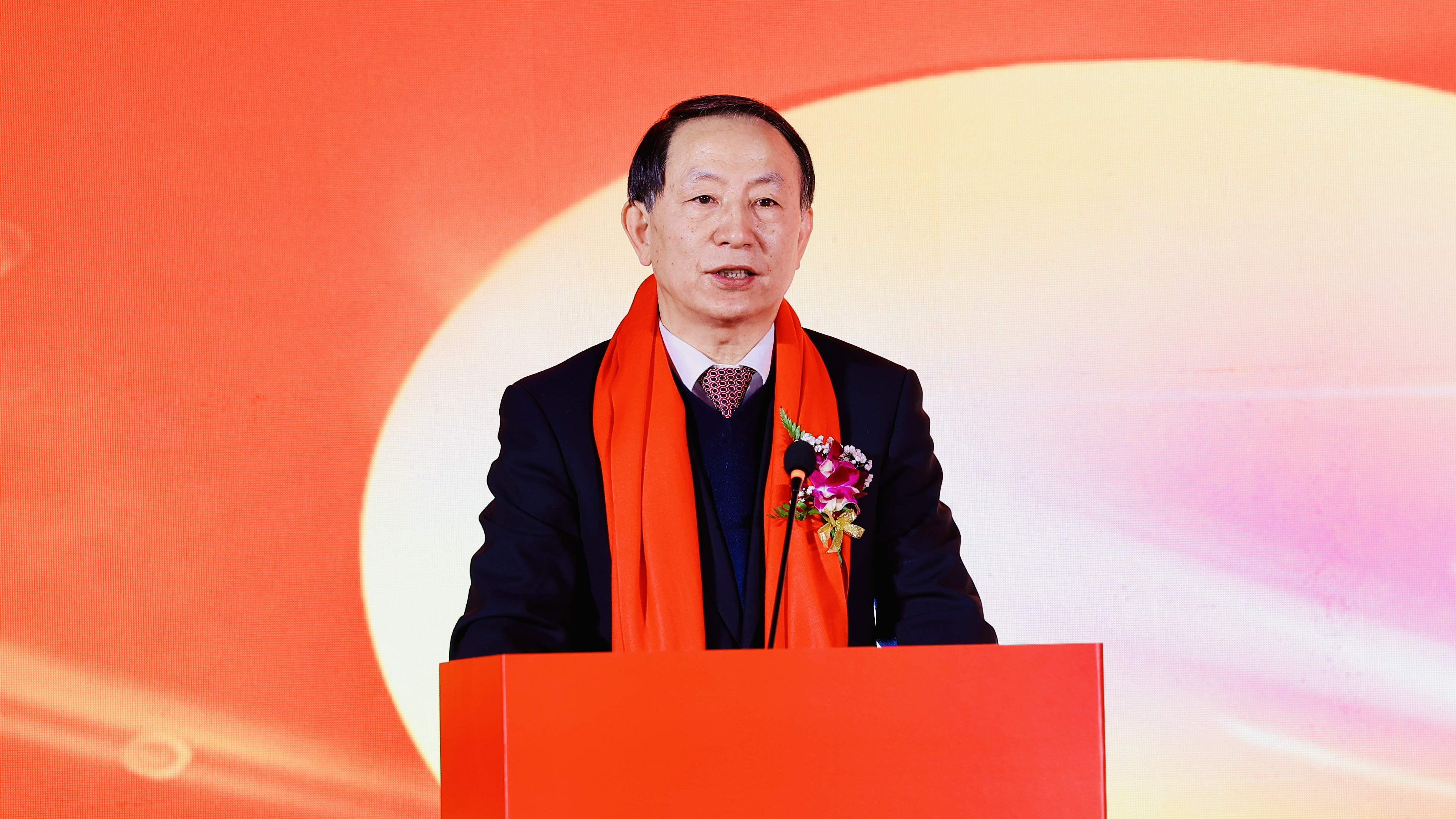 今年会·jnh微举行上市仪式，正式登陆A股科创板